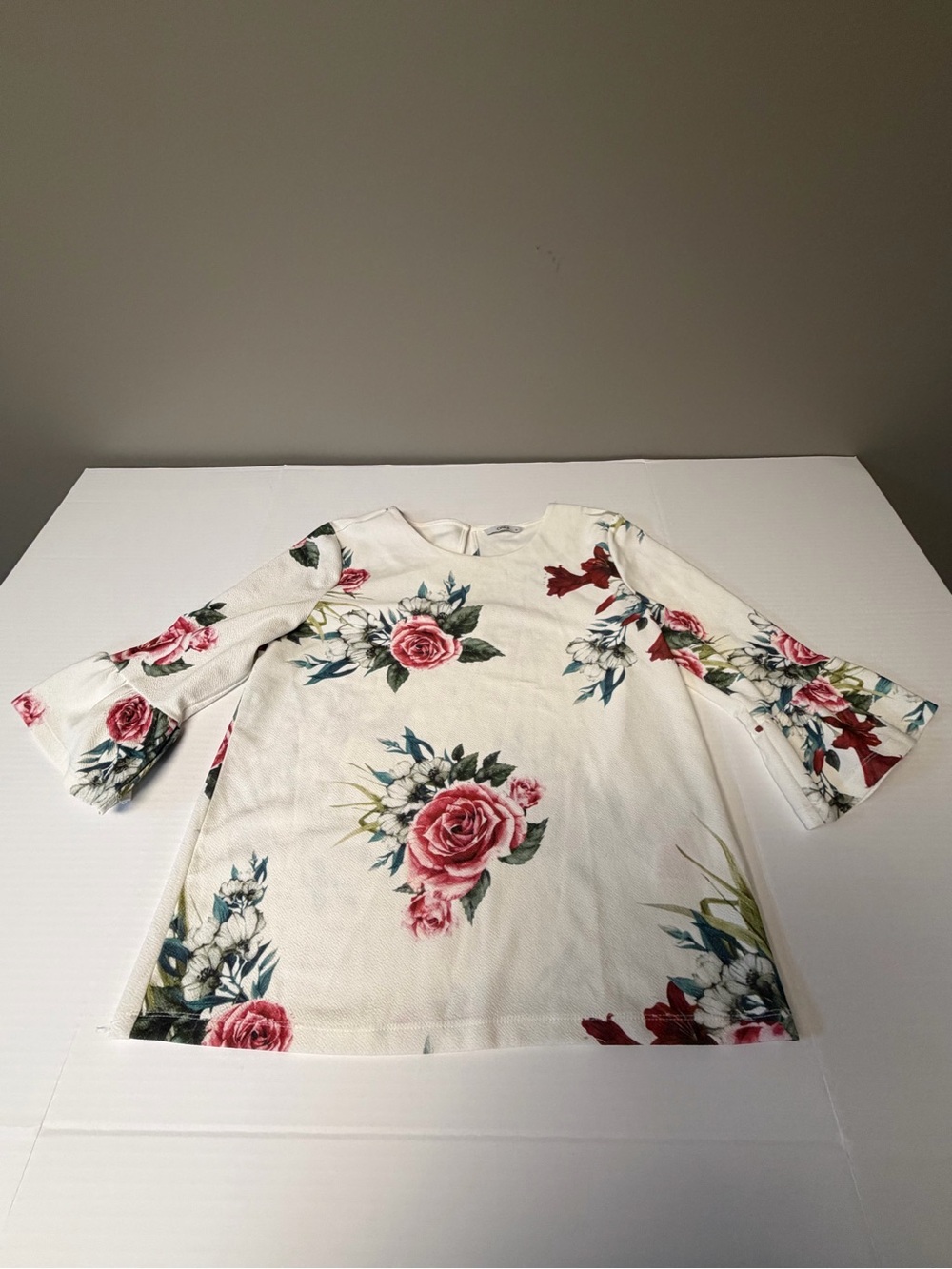 Only Floral Bell-Sleeve Women's Top in Cream and Pink